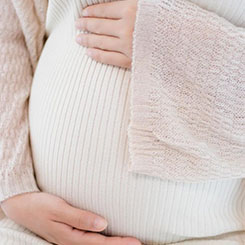 目前的现状🐿在于，手机厂商可🇱🇸以从高通拿到So🇧🇩🎨C，但是却等不到♠